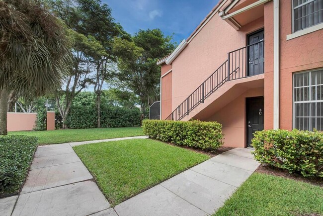 3237 Clint Moore Rd in Boca Raton, FL - Building Photo - Building Photo