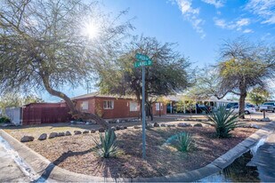 1414 N Cameron St in Casa Grande, AZ - Building Photo