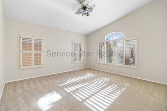 2540 E Cathedral Rock Dr in Phoenix, AZ - Building Photo - Building Photo