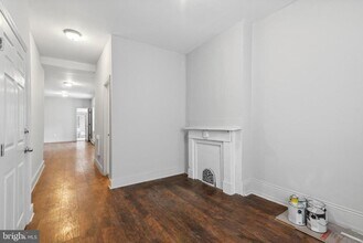 2305 N College Ave in Philadelphia, PA - Building Photo - Building Photo