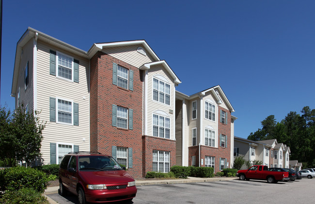 Creekside Apartments in Wake Forest, NC - Foto de edificio - Building Photo