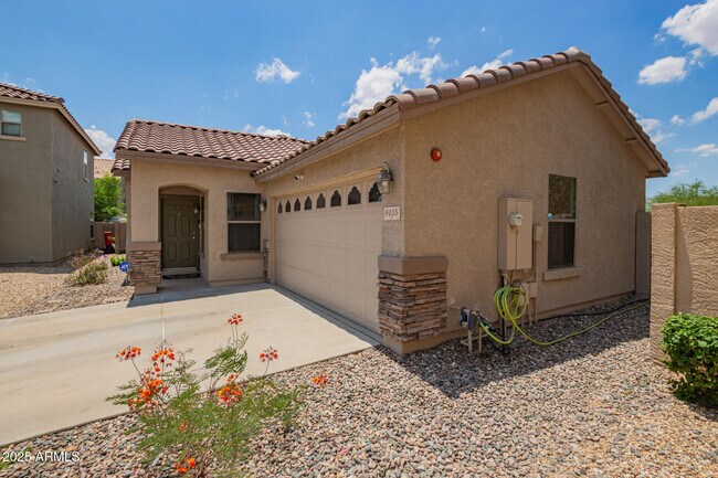 9435 W Terri Lee Dr in Phoenix, AZ - Building Photo - Building Photo