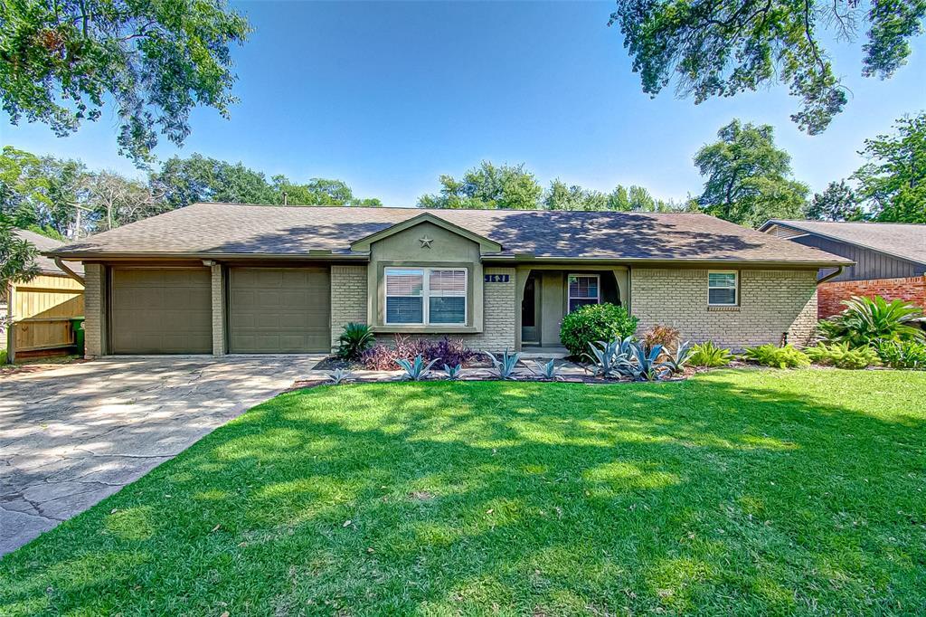 9638 Meadowglen Ln in Houston, TX - Building Photo