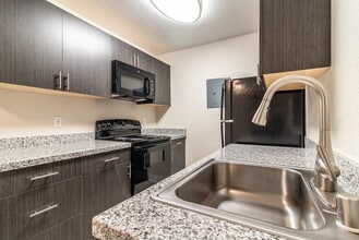 The Woods in Fremont, CA - Foto de edificio - Building Photo