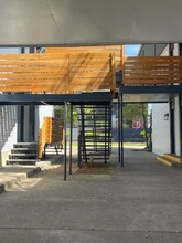 La Madera Apartment Homes in Dallas, TX - Building Photo - Building Photo