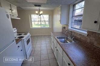 7023 Foxhurst Ln in Humble, TX - Foto de edificio - Building Photo