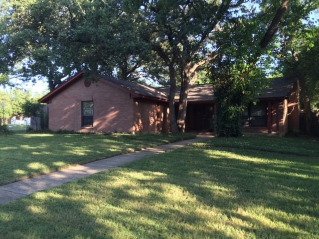 property at 3400 Halifax Dr