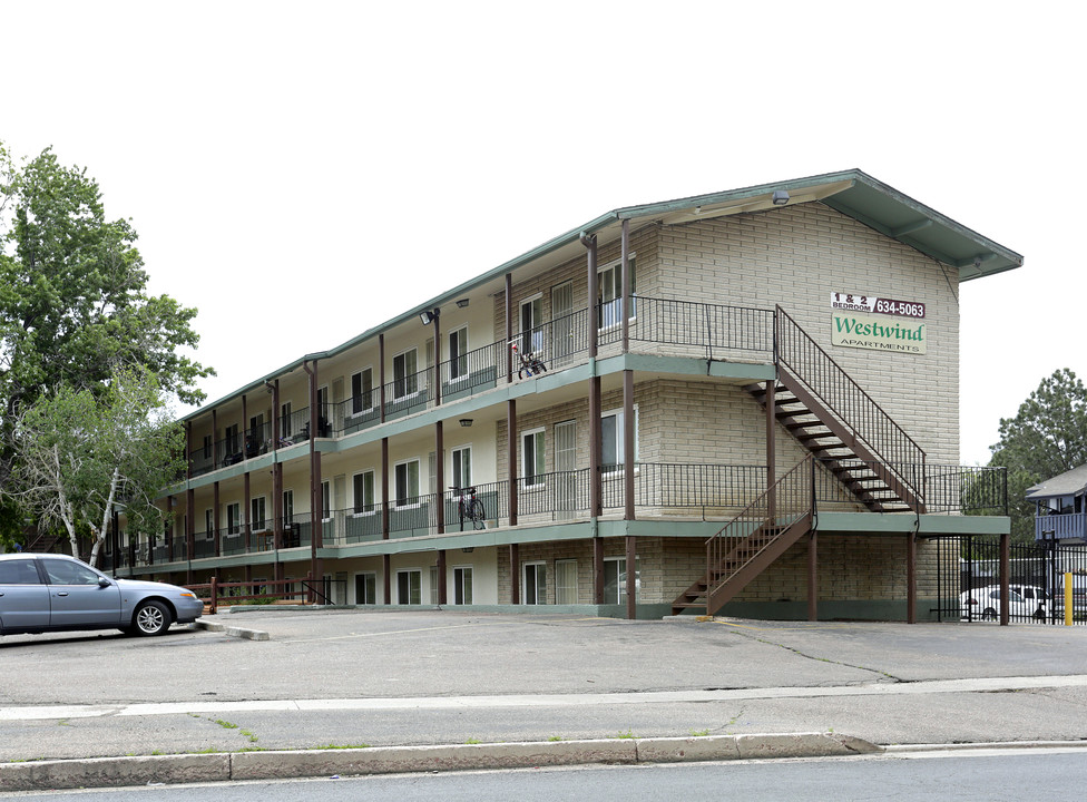 Westwind Apartments in Colorado Springs, CO - Foto de edificio