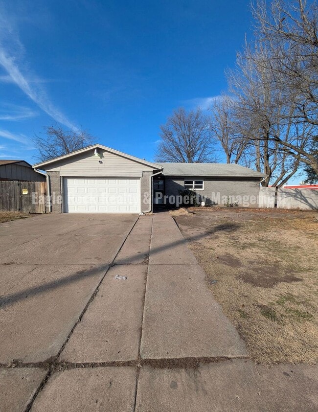 property at 11511 E 31st Pl S