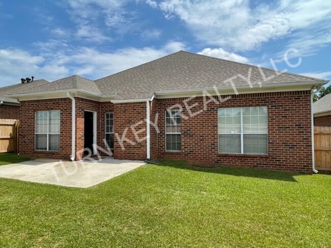515 Enclave Cir in Fultondale, AL - Building Photo - Building Photo
