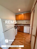 500 7th St in Baraboo, WI - Building Photo