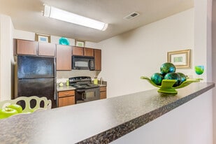 Innisbrook Village in Greensboro, NC - Building Photo