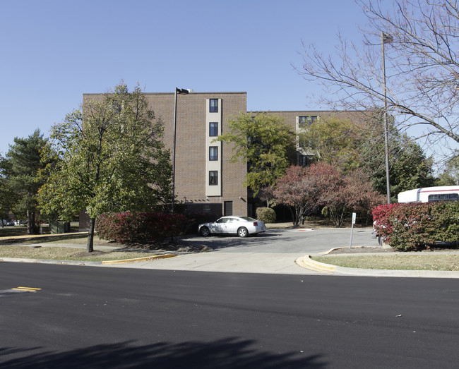 Patten House Of Glenview in Glenview, IL - Building Photo - Building Photo