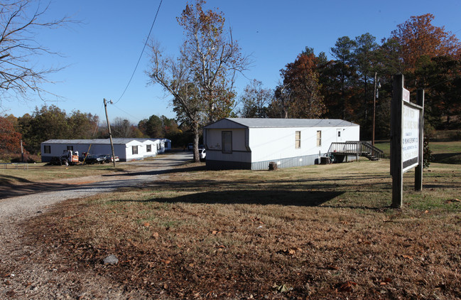 3720 Old Plainview Rd in Flowery Branch, GA - Building Photo - Building Photo