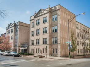 Ivy Villas in Chicago, IL - Foto de edificio - Building Photo