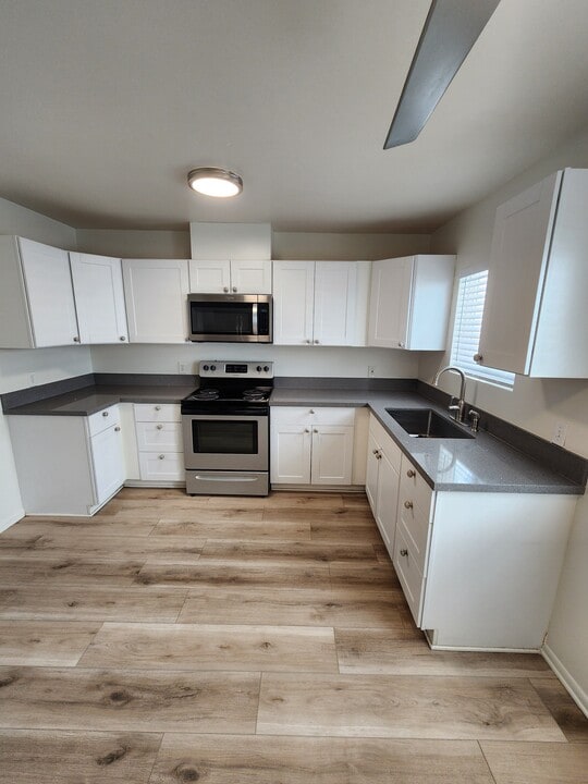 1170 Fountain St, Unit 6 in Riverside, CA - Building Photo