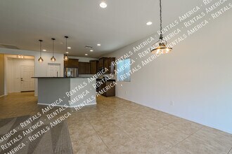 5653 W Valor Way in Florence, AZ - Building Photo - Building Photo