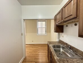 1850 N Humboldt Blvd in Chicago, IL - Building Photo - Building Photo