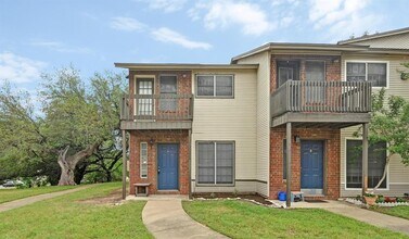 1815 River Crossing Cir in Austin, TX - Building Photo - Building Photo