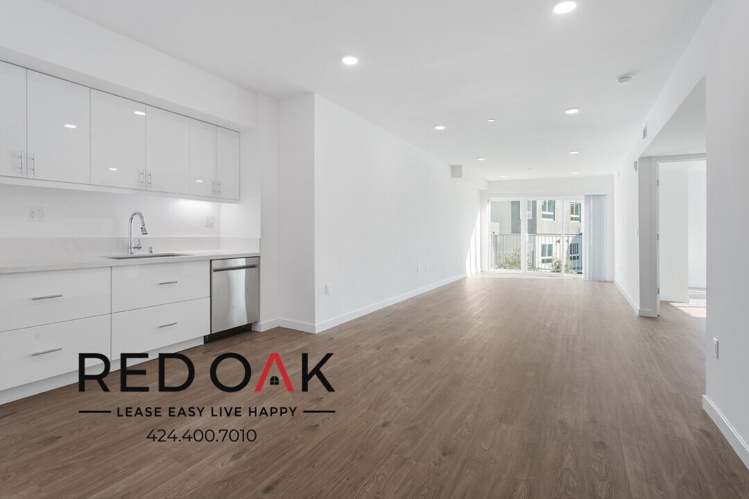 1011-1013 Everett St in Los Angeles, CA - Building Photo
