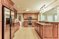1330 Hillwood Dr photo'