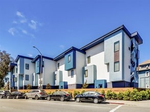 ArtHaus Northgate in Oakland, CA - Building Photo - Building Photo
