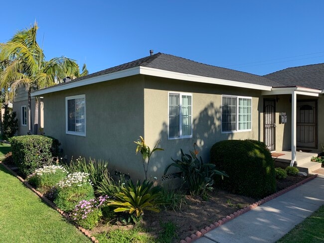 1520 Marine Ave, Unit 1