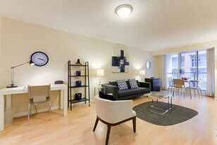 203 Adelaide St W in Toronto, ON - Building Photo