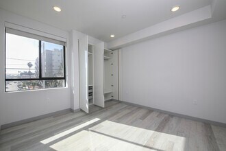 941 Fedora St in Los Angeles, CA - Building Photo - Building Photo