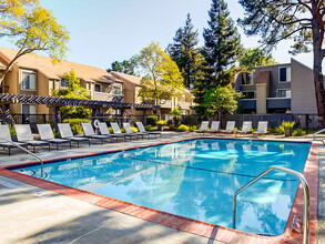 The Boulders in Walnut Creek, CA - Building Photo - Building Photo