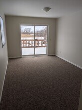 7114 250th Ave in Salem, WI - Foto de edificio - Building Photo