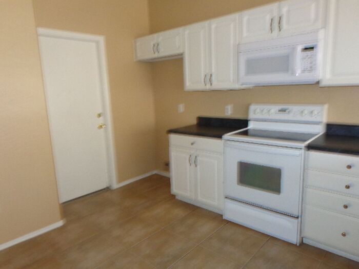 8748 E Laguna Azul Ave in Mesa, AZ - Building Photo