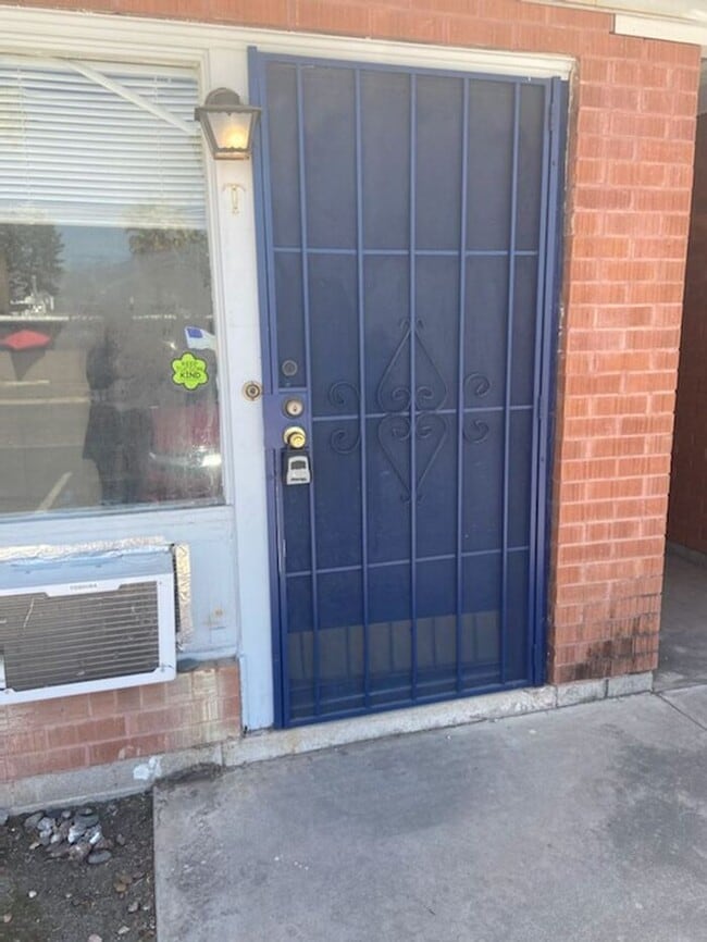 1350 N Craycroft Rd in Tucson, AZ - Foto de edificio - Building Photo