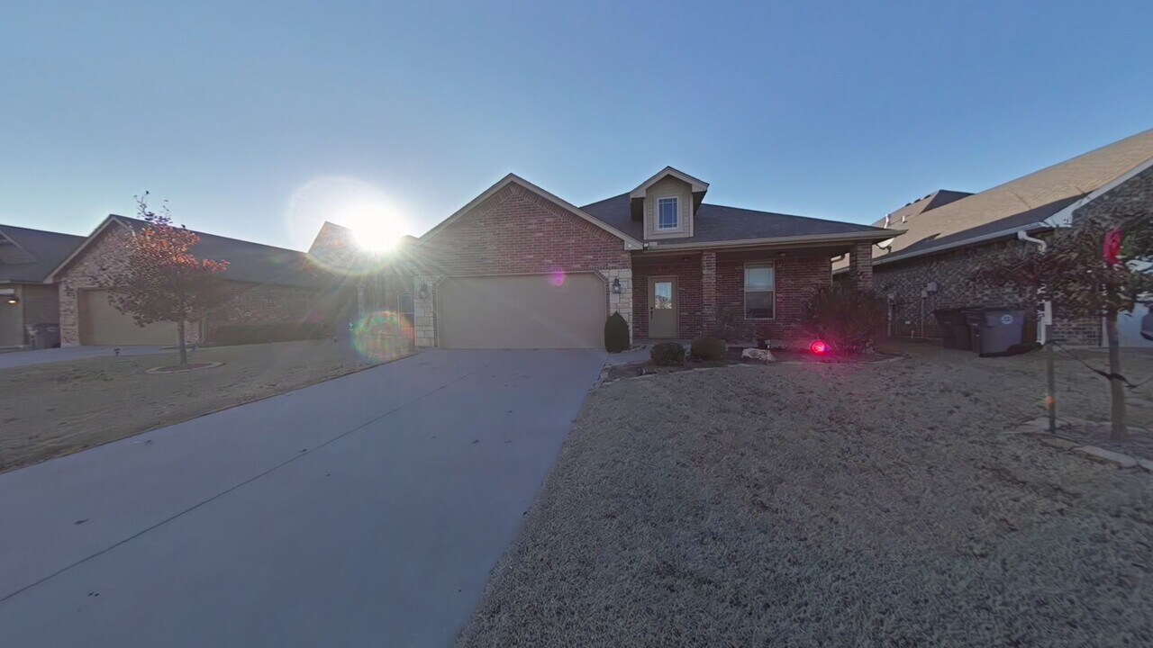 905 SW 79th St in Lawton, OK - Foto de edificio