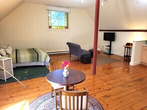 90 Orchard St in Leominster, MA - Building Photo - Building Photo