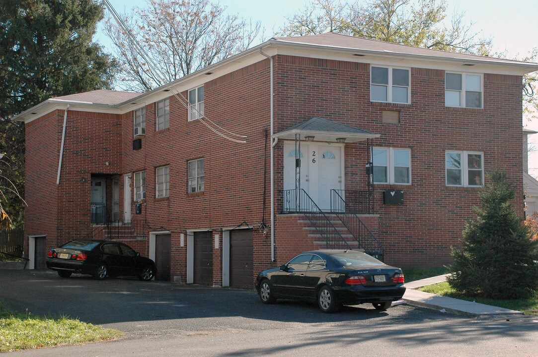 26 E 15th St in Linden, NJ - Building Photo