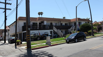 709 Palm Ave Apartments