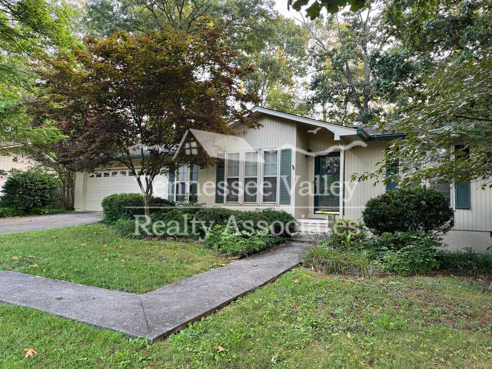 1622 Colonade Rd in Knoxville, TN - Building Photo