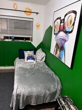 2444 E Mobile Ln, Unit 2 in Phoenix, AZ - Building Photo - Building Photo