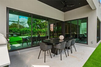 245 NE 116th St in Miami, FL - Building Photo - Building Photo