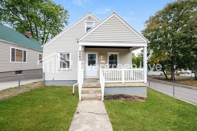 property at 4263 Woodcliffe Ave