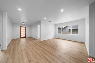 1537 N Kingsley Dr in Los Angeles, CA - Building Photo - Building Photo