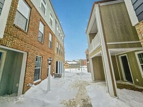 305 Frederick Way in Cranberry Township, PA - Building Photo - Building Photo