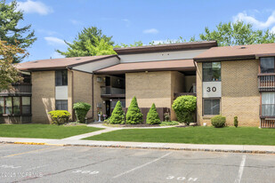30 Meadow Green Cir in Englishtown, NJ - Building Photo