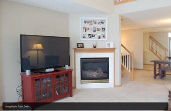 2212 Salvia Ln in Hudson, WI - Foto de edificio - Building Photo