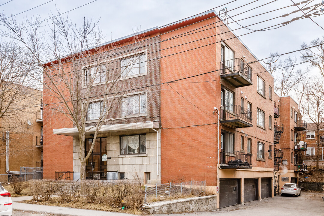 4650 Plamondon Av in Montréal, QC - Building Photo