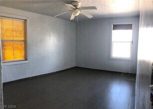 2109 Poplar Ave in Las Vegas, NV - Building Photo - Building Photo