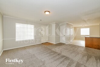 2852 Beverly Hill St in Memphis, TN - Foto de edificio - Building Photo