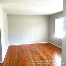 345 Glenrock Dr in Charlotte, NC - Building Photo - Building Photo