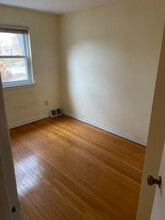 17A St Albans Ave in Newtown Square, PA - Foto de edificio - Building Photo